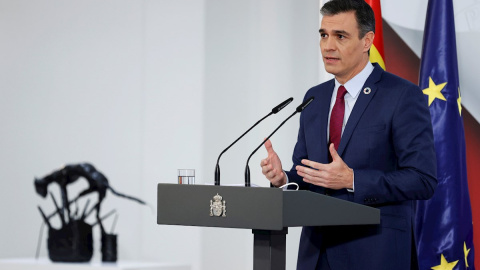 El presidente del Gobierno español, Pedro Sánchez, hace balance del año tras la última reunión del Consejo de Ministros de 2020. EFE/Chema Moya