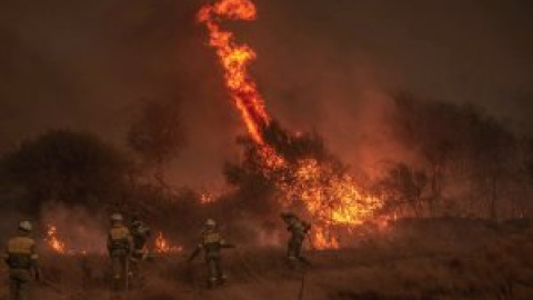 Los bomberos forestales denuncian falta de personal: "Nos estamos jugando la vida"