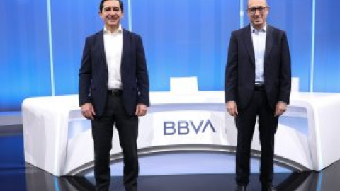 El presidente del BBVA deja la puerta abierta a una futura fusión con Sabadell: "Veremos qué nos depara el futuro"