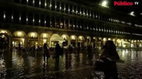 El fenómeno 'aqua alta' inunda Venecia en pleno verano