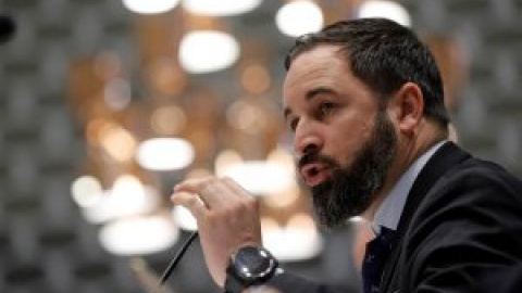 Abascal defiende que los "españoles de bien" puedan tener armas para autodefensa