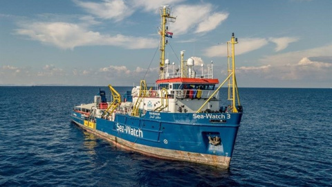 Imagen de archivo del barco Sea Watch con 42 migrantes a bordo.