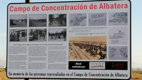 Panel informativo que se ha instalado a mediados de octubre en memoria de los represaliados. / Coordinadora de Asociaciones por la Memoria Histórica de la Provincia de Alicante.