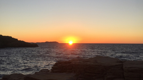 Atardecer visto desde la cueva. - Mila García Nogales