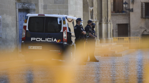 Agentes de Policía Nacional