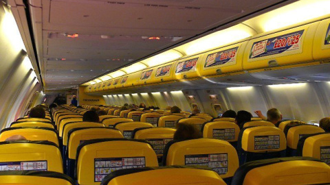 Interior de un avión de Raynair / Raynair