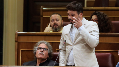 El portavoz de ERC Gabriel Rufián, durante su intervención en la sesión de control al Gobierno. EFE/Ballesteros