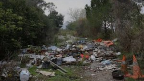 Moren dues persones per la mala combustió d'una estufa en una barraca a Montcada i Reixac