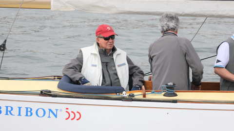 El Rey emérito Juan Carlos I en una regata en Sanxenxo- 22/05/2022