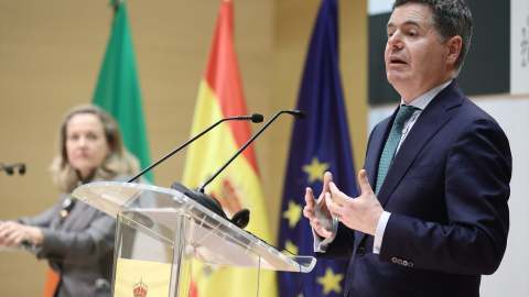 El presidente del Eurogrupo y ministro de Finanzas irlandés, Paschal Donohoe, en una rueda de prensa, a 7 de febrero de 2022, en Madrid (España)