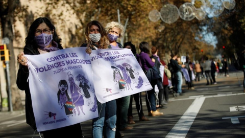 Manifestació feminista als carrers de Barcelona contra la violència masclista