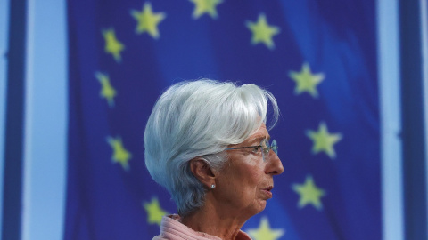 La presidenta del BCE, Christine Lagarde, durante la comparecencia tras la reunión mensual del Consejo de Gobierno de la entidad monetaria de la Eurozona, en su sede en Fráncfort. — Kai Pfaffenbach / REUTERS