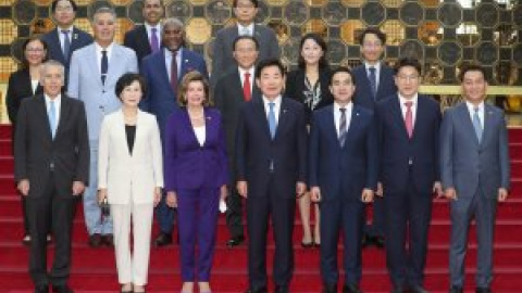 Nancy Pelosi y su homólogo surcoreano mantienen su compromiso por desnuclearizar Corea del Norte