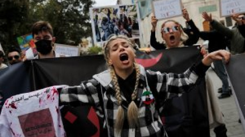 Las protestas continúan en Irán dos meses después de la muerte de la joven Amini a pesar de las detenciones y la represión