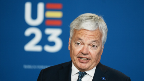 El comisario europeo de Justicia, Didier Reynders, a su llegada a la reunión de ministros de Consumo de la UE, en Bilbao, a 25 de julio de 2023.