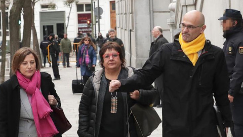 L'expresidenta del Parlament Carme Forcadell i els consellers cessats Dolors Bassa i Raül Romeva, a la seva arribada al Tribunal Suprem aquest divendres