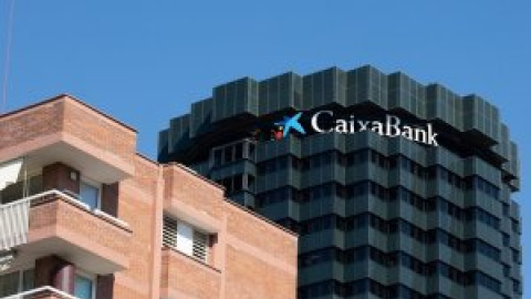 Caixabank, el primer banco que se adhiere a las medidas de alivio hipotecario del Gobierno