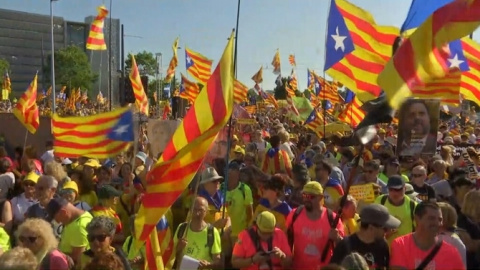 Milers d'independentistes a les portes del Parlament Europeu d'Estrasburg. CCMA