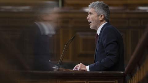 El ministro del Interior, Fernando Grande-Marlaska en la tribuna del Congreso de los Diputados, durante el debate sobre las partidas presupuestarias  para 2023. EFE/ Fernando Villar