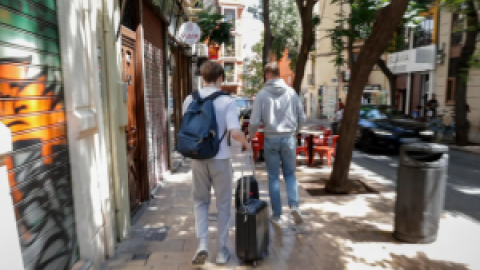 Madrid, un parque temático para los turistas ricos: "La ciudad se ha convertido en un teatro y los vecinos son los actores"