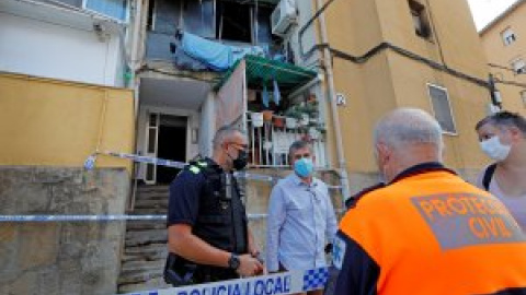 Una mujer muere y 18 personas resultan heridas en un incendio de un piso en Barcelona