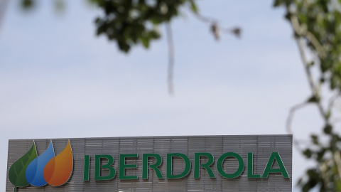 El logo de la energética Iberdrola, en su sede en Madrid.