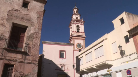 Fotograma de video de la fachada de la iglesia de Albalat