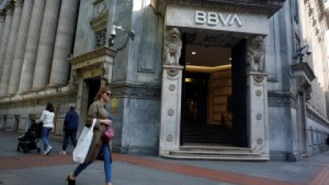 BBVA pide a Competencia autorización para lanzar su opa sobre el Sabadell