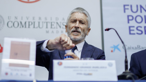 El ministro de Interior, Fernando Grande-Marlaska, durante la jornada inaugural de los Cursos de Verano Complutense (UCM) en El Escorial, a 4 de julio de 2022.