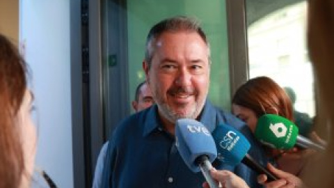 Espadas quiere repetir al frente del PSOE andaluz mientras los críticos debaten qué hacer