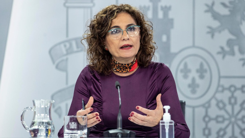 La ministra de Hacienda y portavoz del Gobierno, María Jesús Montero durante la rueda de prensa tras el Consejo de Ministros celebrado en el Palacio de La Moncloa este martes.