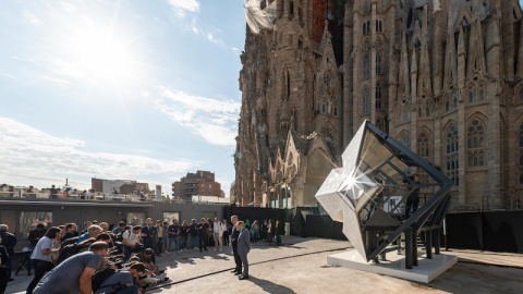 Fragment del prototip de la creu que coronarà la torre de Jesucrist de la Sagrada Família, concretament, la meitat d’un braç de la creu