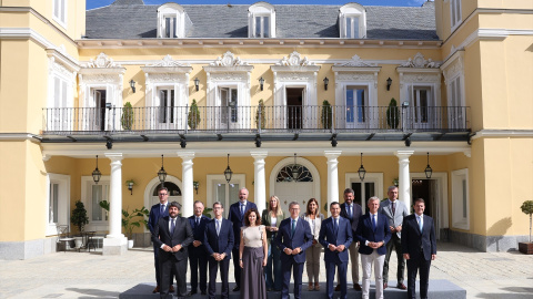 Los presidentes autonómicos del PP junto a Alberto Núñez Feijóo en su encuentro del pasado 6 de septiembre en Madrid.