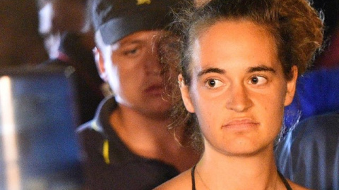 La capitana del 'Sea Watch 3', Carola Rackete, tras ser detenida en LampedusaREUTERS / GUGLIELMO MANGIAPANE