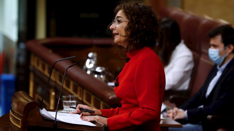 La ministra de Hacienda y portavoz del Ejecutivo, María Jesús Montero, interviene en el Pleno del Congreso que debate este miércoles el proyecto de ley de presupuestos generales del Estado para 2021 que defiende la ministra de Hacienda, María Jesús M