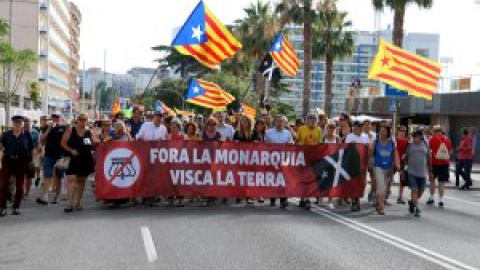 Protesta a Lloret contra la presència del rei a l'entrega de premis Princesa de Girona