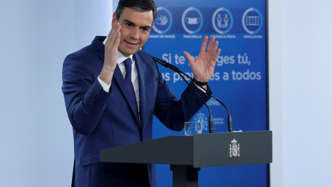 El presidente del Gobierno, Pedro Sánchez, en rueda de prensa tras la reunión del Consejo de Ministros, en el Palacio de la Moncloa. EFE/ Zipi