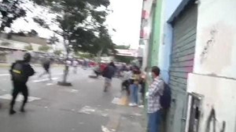 Manifestaciones cruzadas en Perú tras la caída de Pedro Castillo