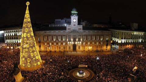 El Ayuntamiento limita a 25.000 personas el aforo de la Puerta del Sol en Nochevieja./EFE