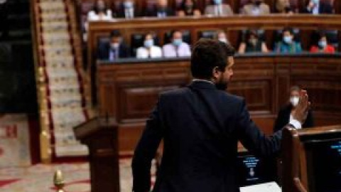 Casado defiende un PP de "centro" pero no acerca posiciones con el Gobierno