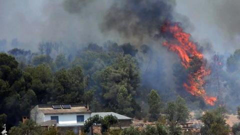 El incendio descontrolado en la Ribera d'Ebre. EFE