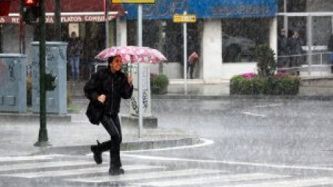 Las máximas veraniegas dan paso a fuertes lluvias por una borrasca en casi toda la Península