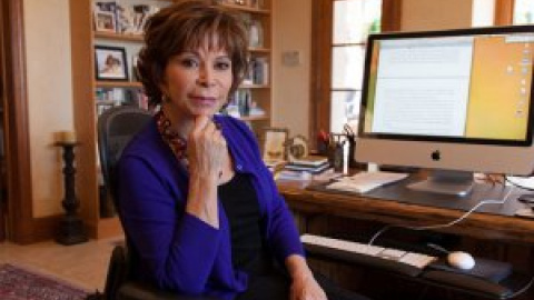 Isabel Allende: "EEUU ha optado por un neoautoritarismo en vez de democracia"