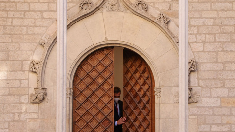 El presidente del Gobierno, Pedro Sánchez, tras su encuentro bilateral con el president de la Generalitat, Pere Aragonés, en el Palau de la Generalitat, en Barcelona. REUTERS/Nacho Doce