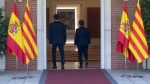 La revuelta de la derecha se topa con la apuesta de Sánchez por desinflar el conflicto catalán