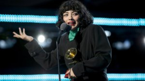 Mon Laferte, sobre Rosalía: "Fue muy valiente al decir 'Fuck Vox'"