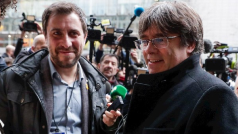 Comín i Puigdemont el dia que van recollir les credencials com a eurodiputats. EFE