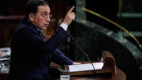 El ministro de Asuntos Exteriores, Unión Europea y Cooperación, José Manuel Albares, en una sesión plenaria en el Congreso de los Diputados, a 24 de noviembre de 2022, en Madrid.