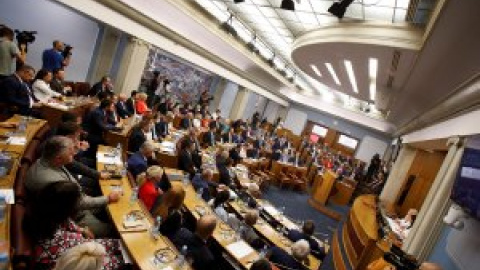 Cae el Gobierno de Montenegro tras una moción de censura aprobada por el Parlamento