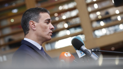 El presidente del Gobierno, Pedro Sánchez, atiende a los medios desde Bruselas, a 14 de diciembre de 2022.